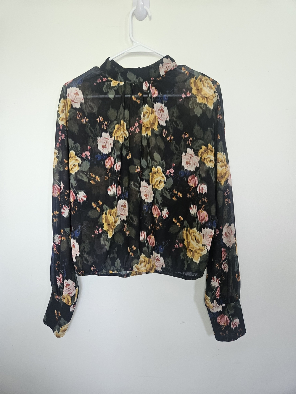 Dynamite Floral Sheer Mock Neck Blouse Long Sleeve Size S